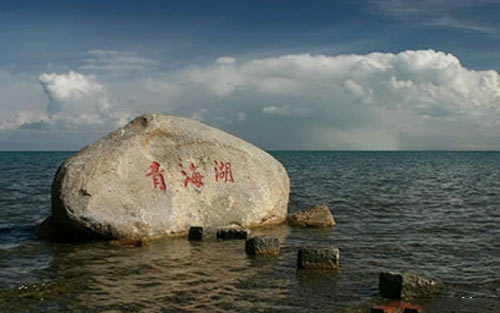 描写青海湖的作文(描写青海湖的作文450字)